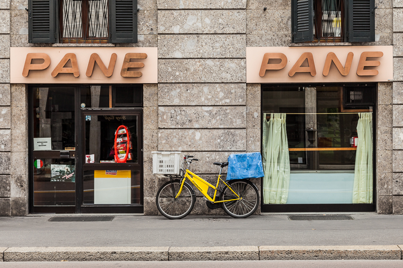 Architektur - Fahrrad - Fahrzeug - Italien - Mailand - Street - Velo       von Franco Tessarolo